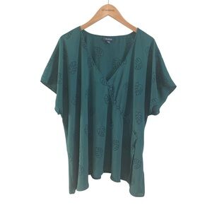 Modcloth Green and Navy Monstera Print Short Sleeve V Neck Blouse Size 3X